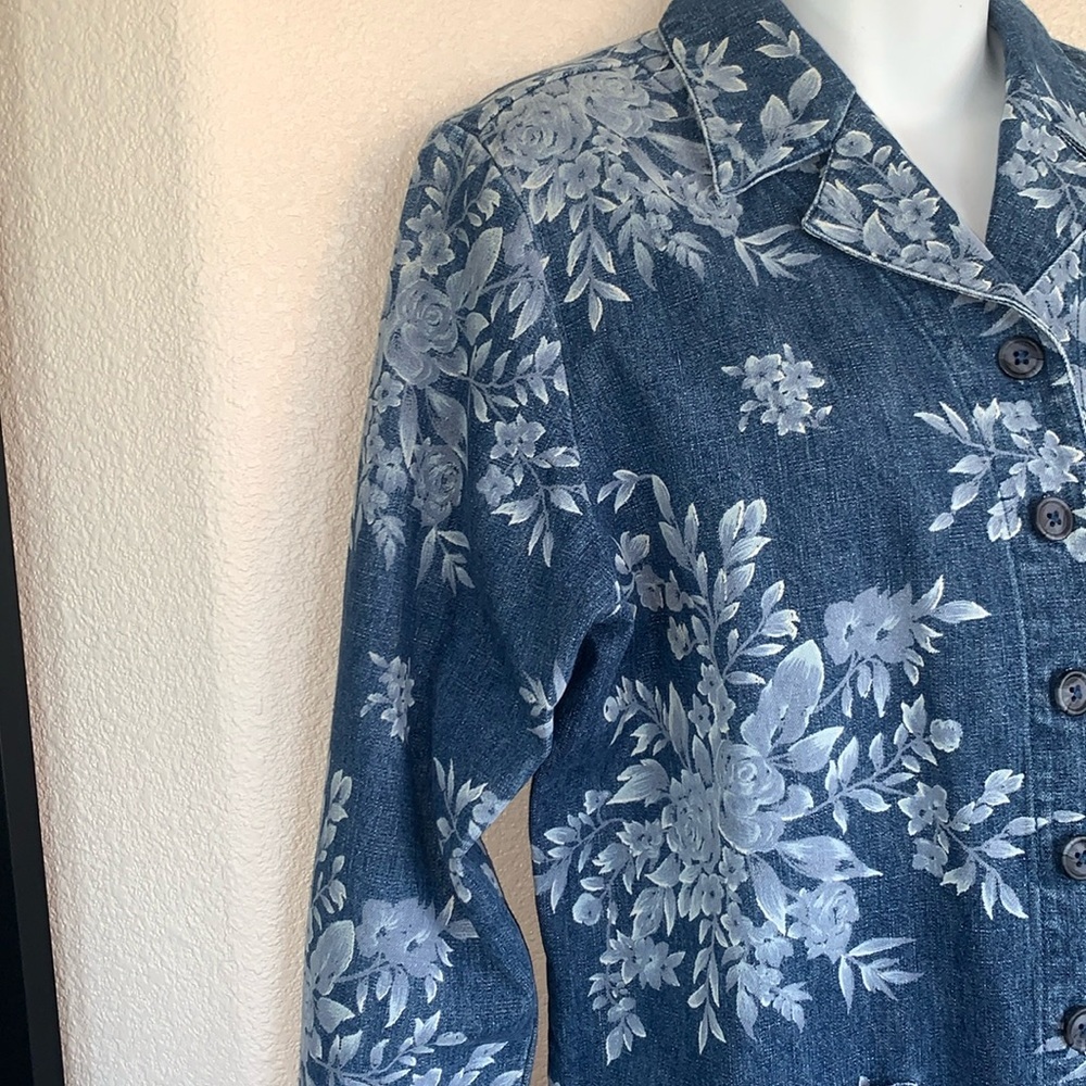 DENIM & CO denim jacket, bleach stencil white  flowers, buttons, pockets M - Picture 7 of 17